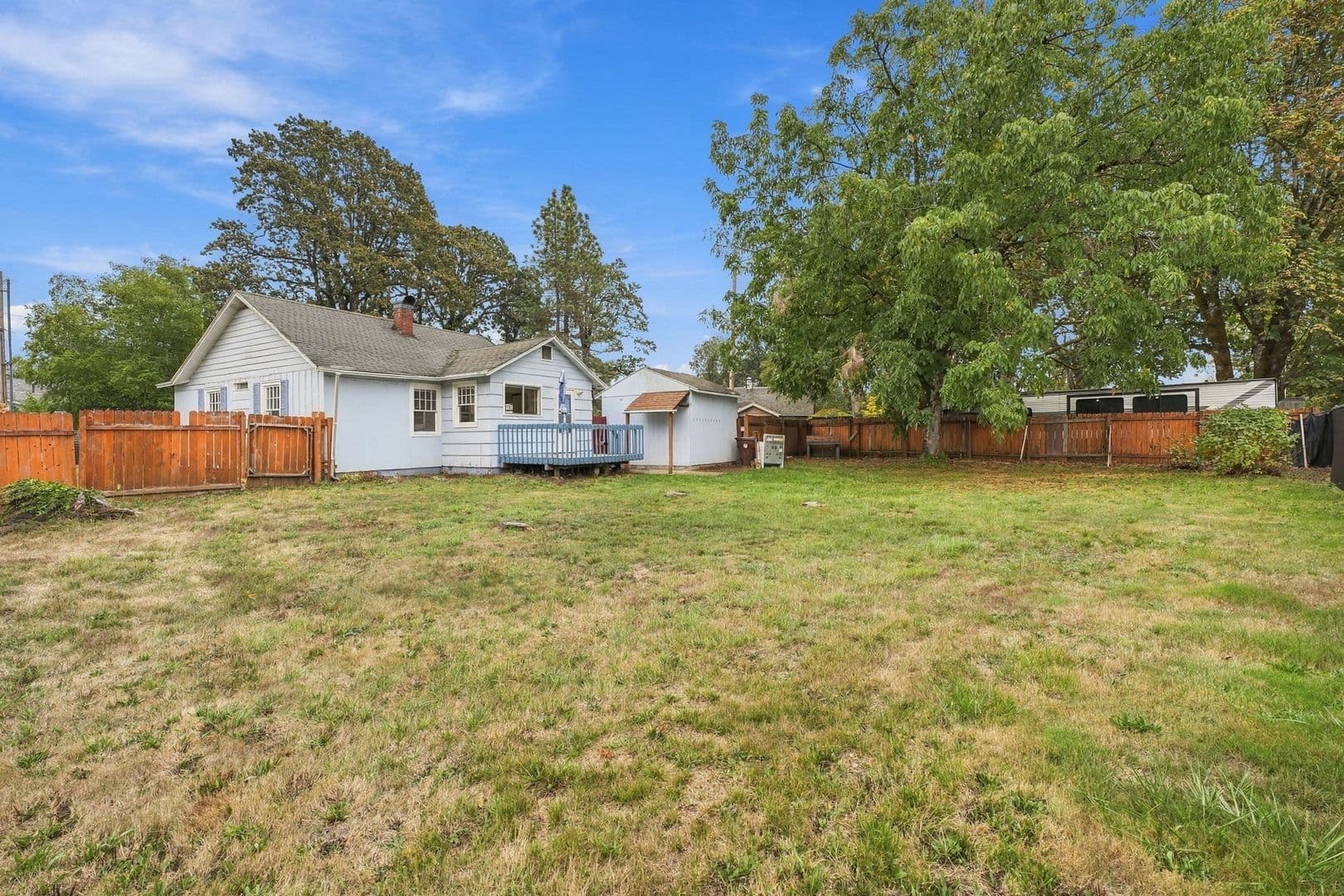 Camas House: 2445 NE 3rd Loop