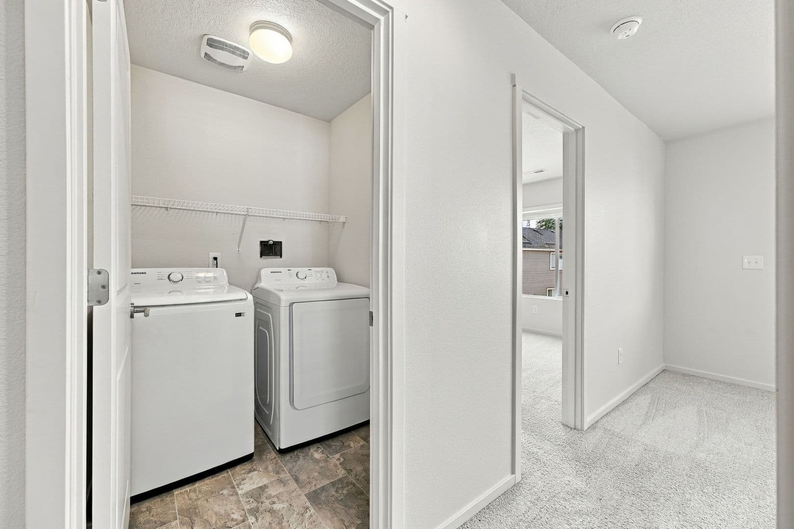 Ridgefield House: 2212 S Chukar Drive
