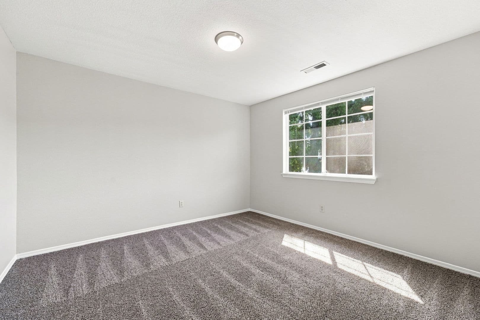 Vancouver House: 15600 NE Noble Street