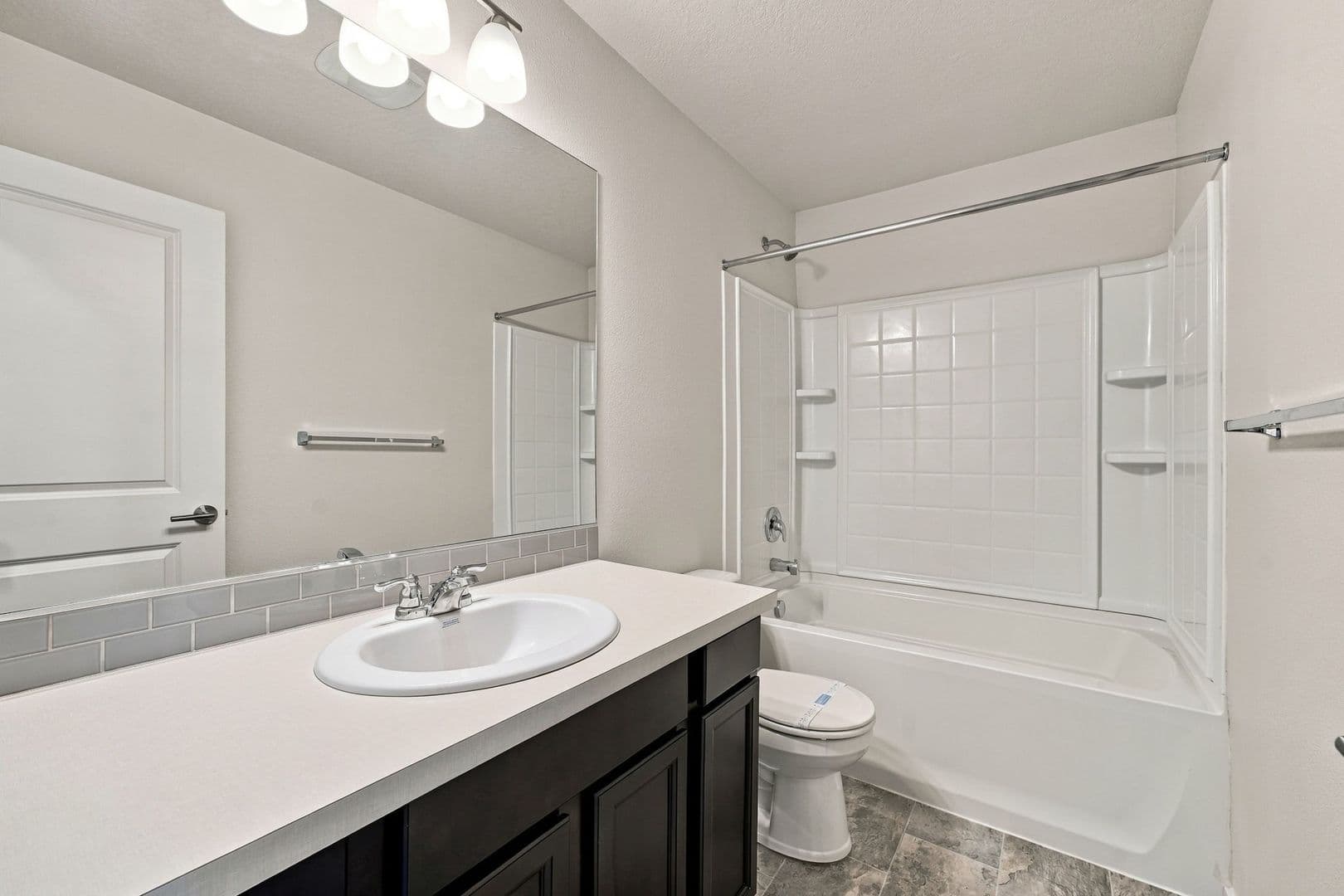 Ridgefield House: 2212 S Chukar Drive