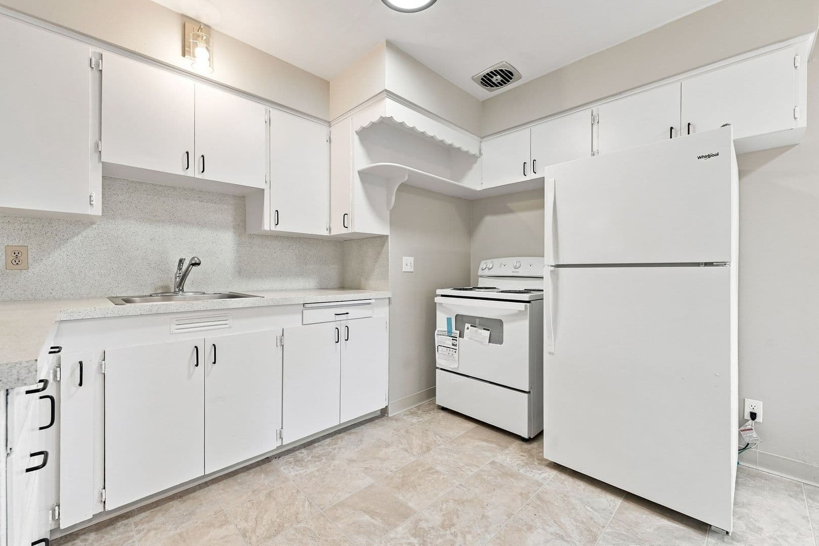 Vancouver Apartment: E 28th Street