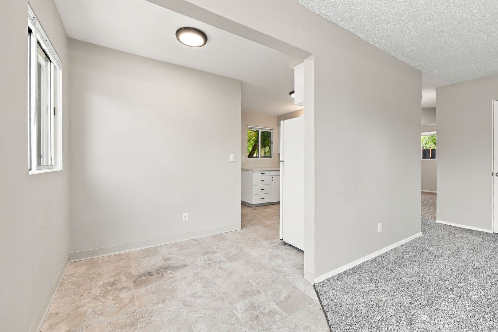 Vancouver Apartment: E 28th Street