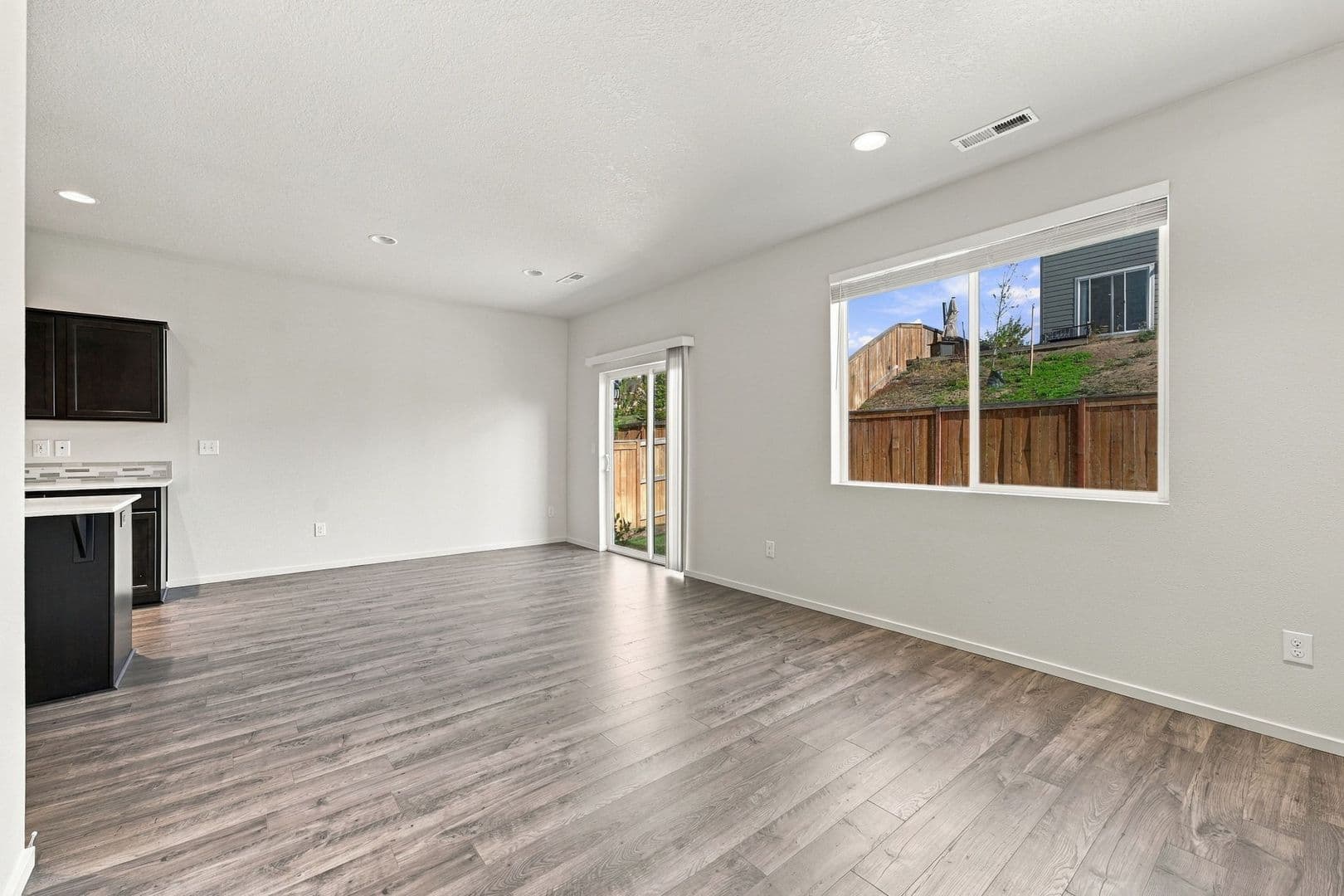 Ridgefield House: 2212 S Chukar Drive