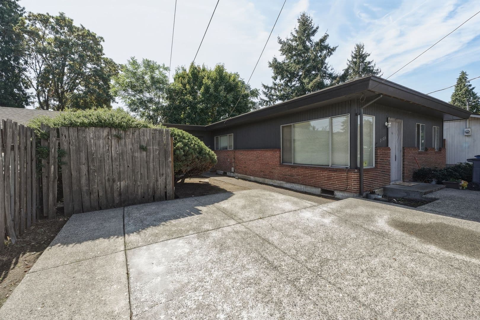 Vancouver Apartment: E 28th Street