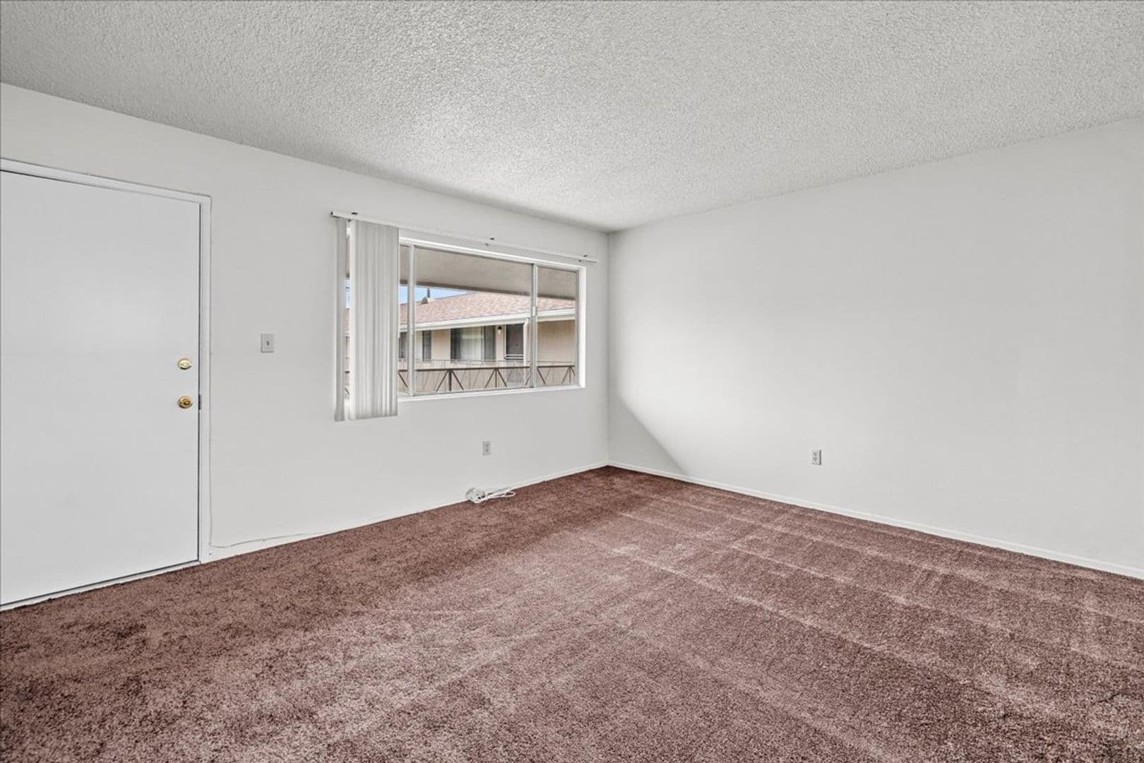 Bellflower Apartment: 10522 Artesia Blvd