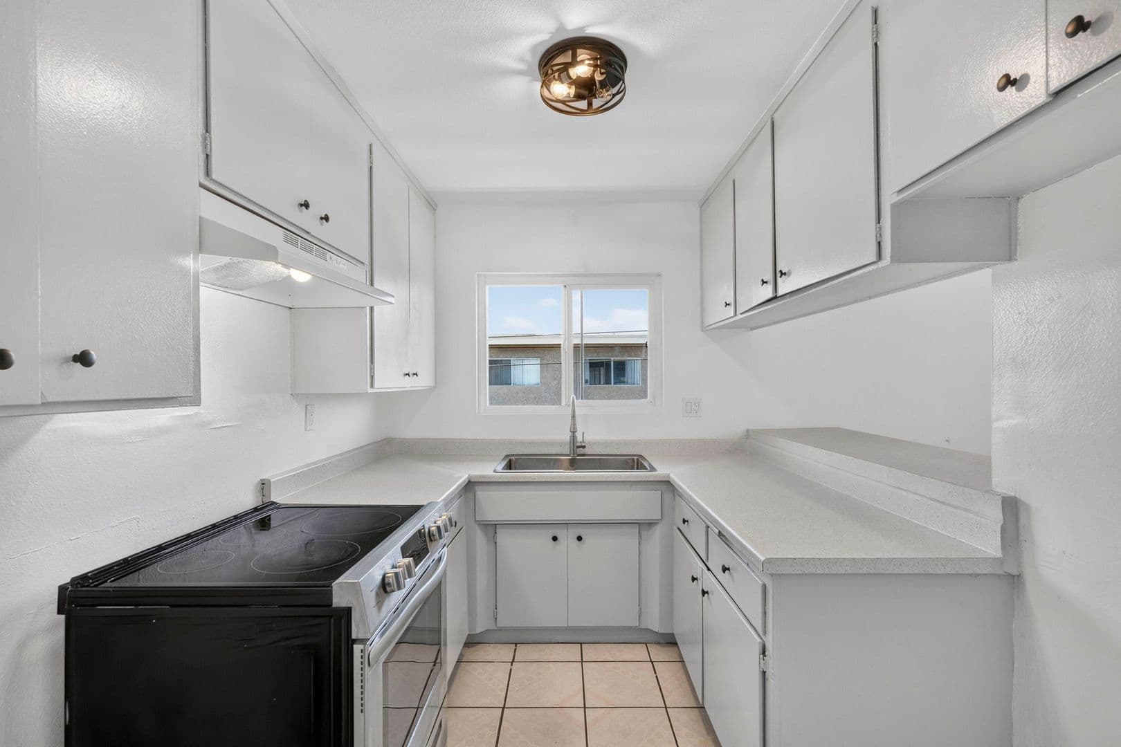Bellflower Apartment: 16230 Cornuta Avenue