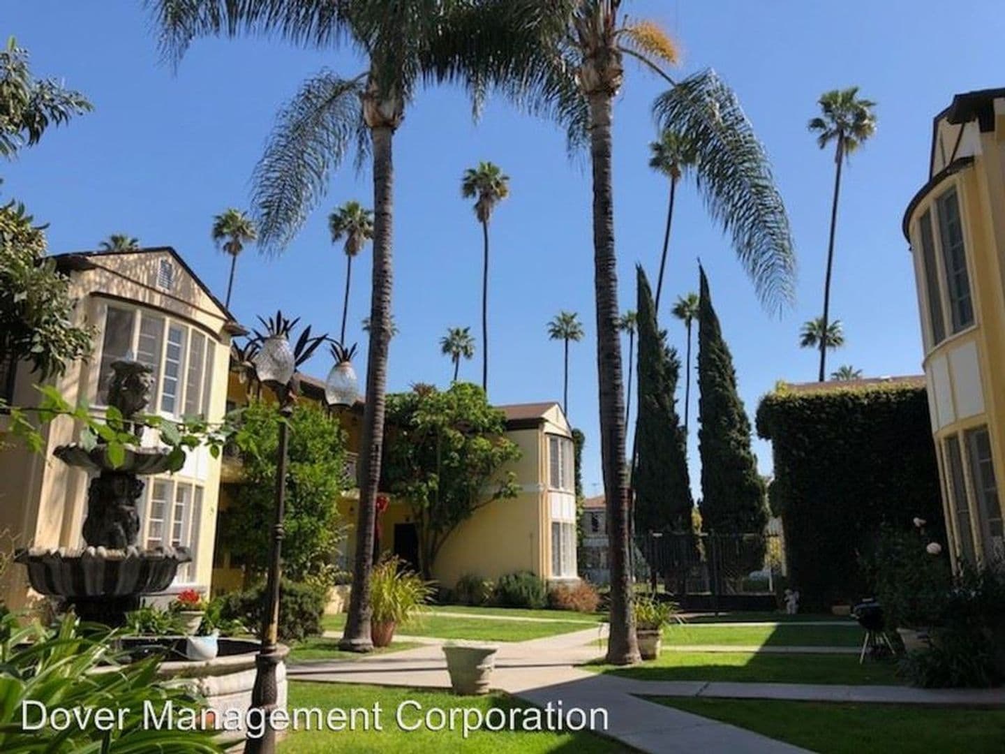 Los Angeles Apartment: 1019-1029 S Westmoreland Ave