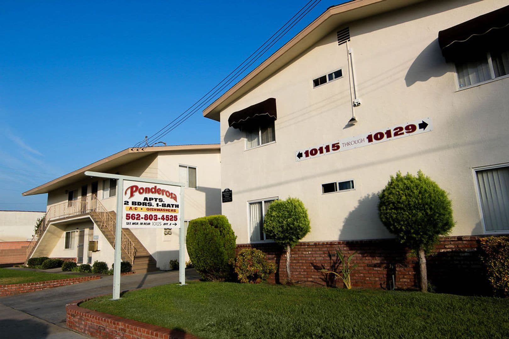 Downey Apartment: 10115 - 10129 Foster Rd