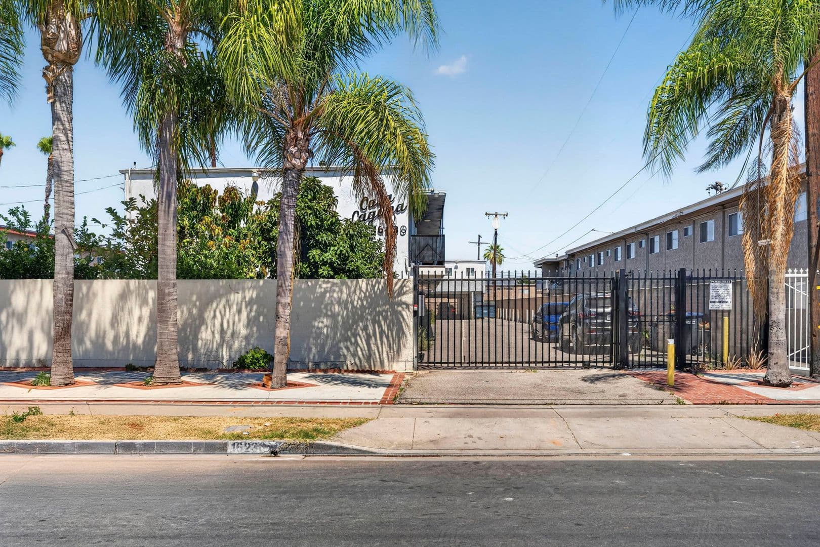 Bellflower Apartment: 16230 Cornuta Avenue