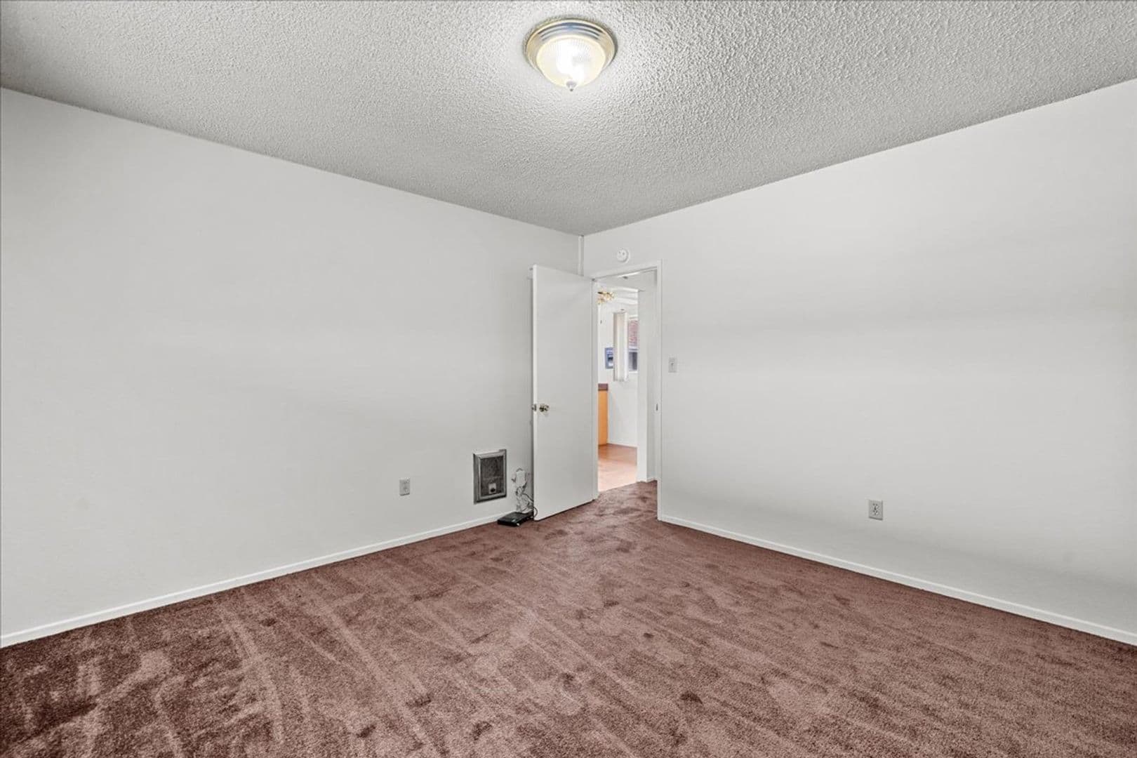 Bellflower Apartment: 10522 Artesia Blvd