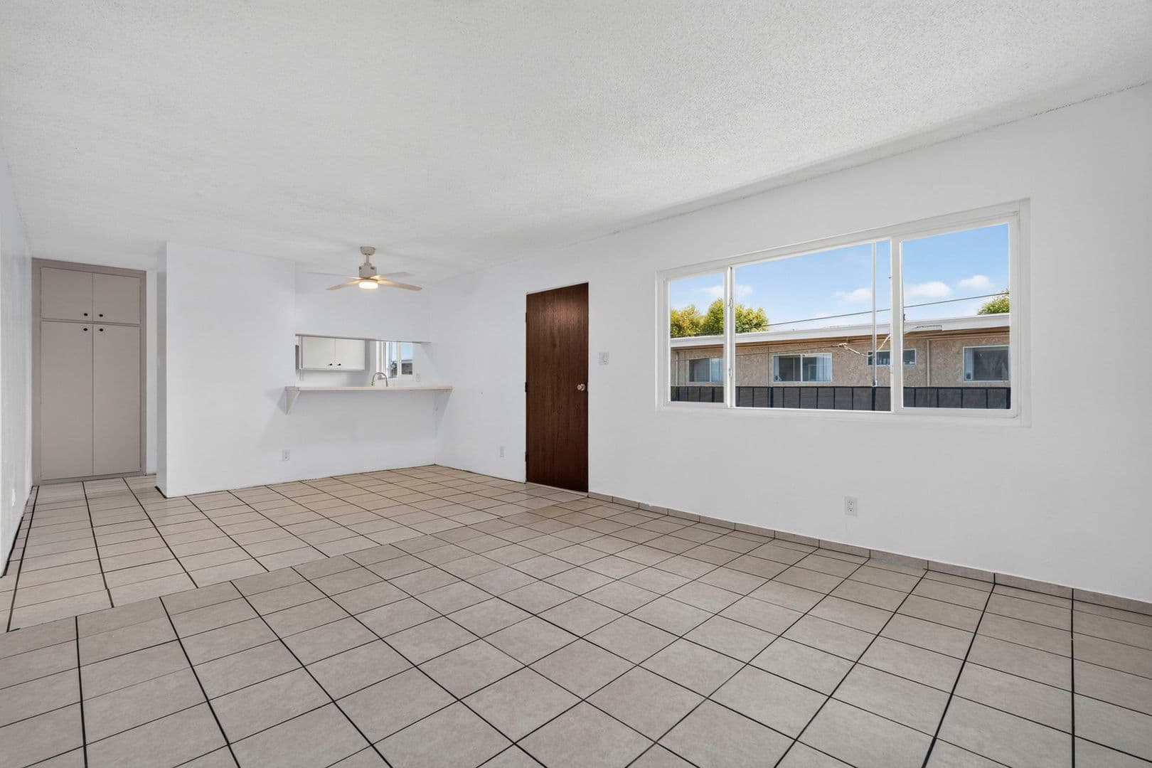 Bellflower Apartment: 16230 Cornuta Avenue