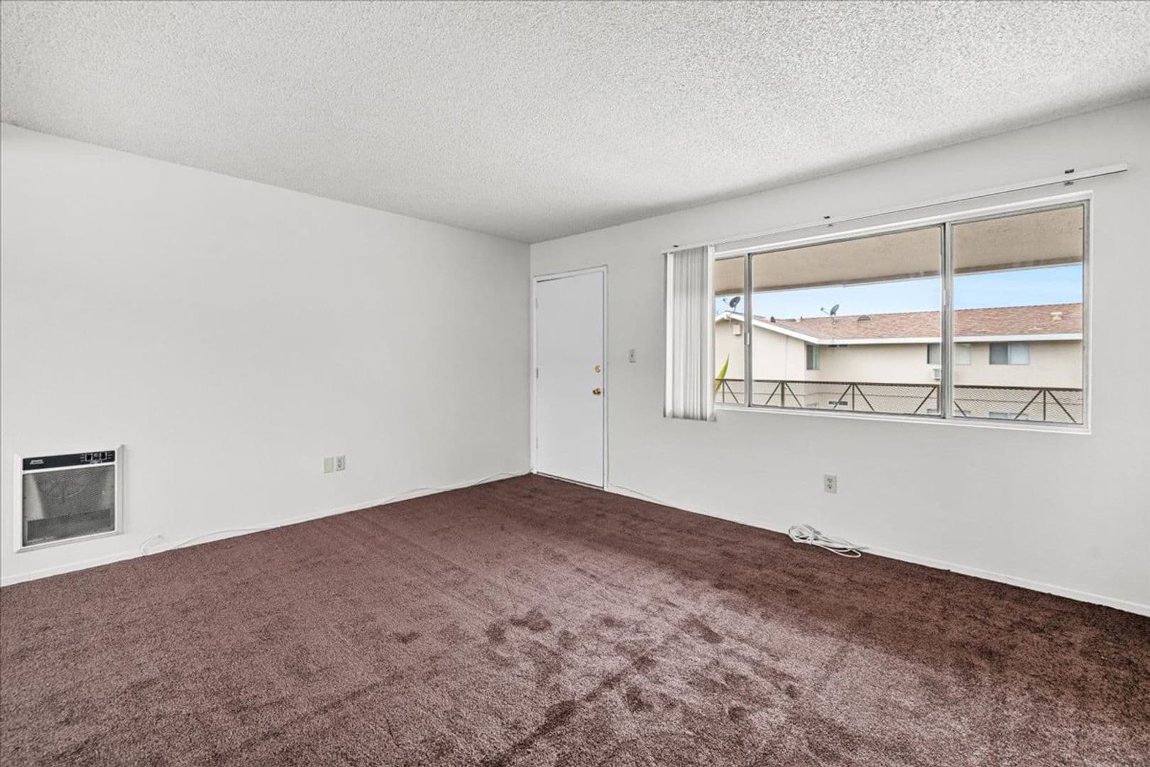 Bellflower Apartment: 10522 Artesia Blvd