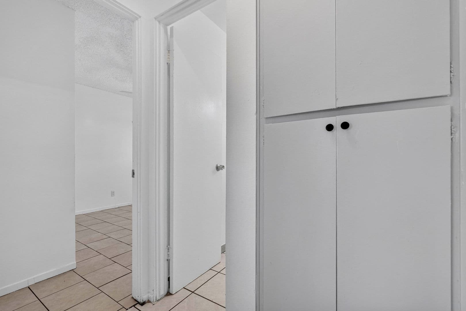Bellflower Apartment: 16230 Cornuta Avenue