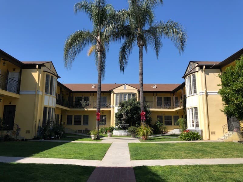 Los Angeles Apartment: 1019-1029 S Westmoreland Ave