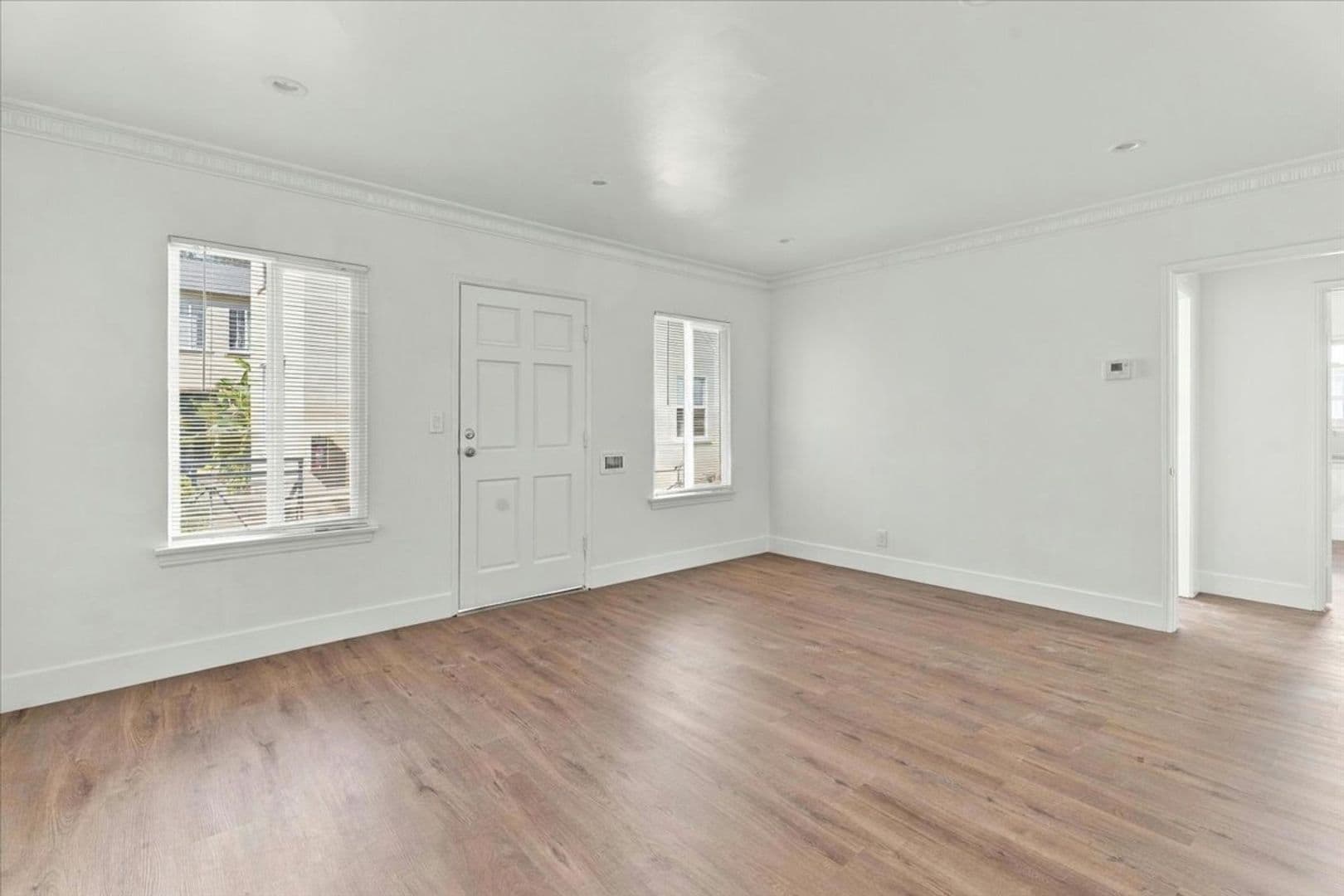 Pasadena Apartment: 130 S Michigan Ave