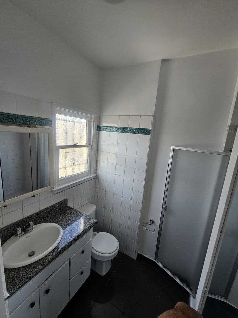 Los Angeles Apartment: 1019-1029 S Westmoreland Ave
