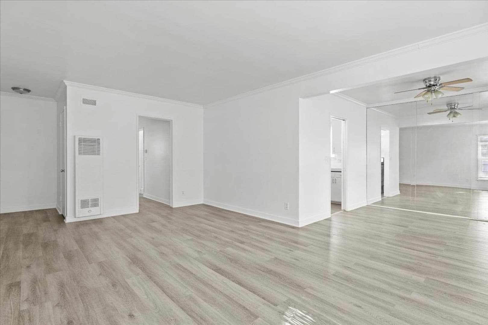 Valley Village Apartment: 5306 Radford Ave
