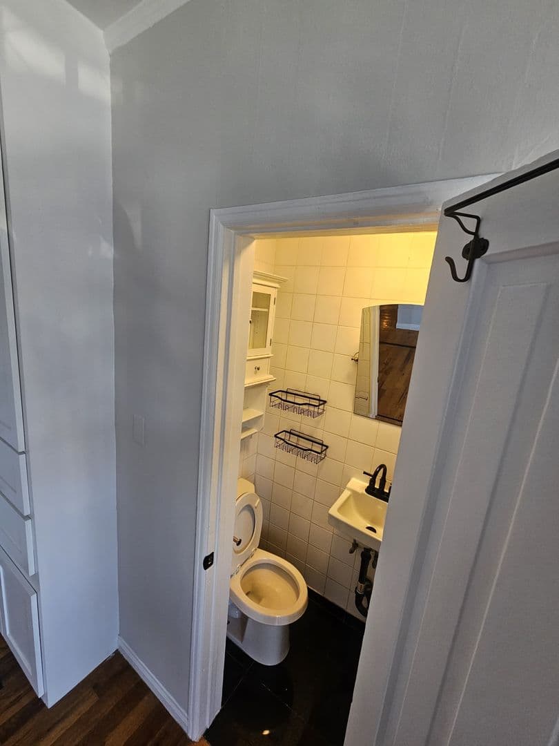 Los Angeles Apartment: 1019-1029 S Westmoreland Ave