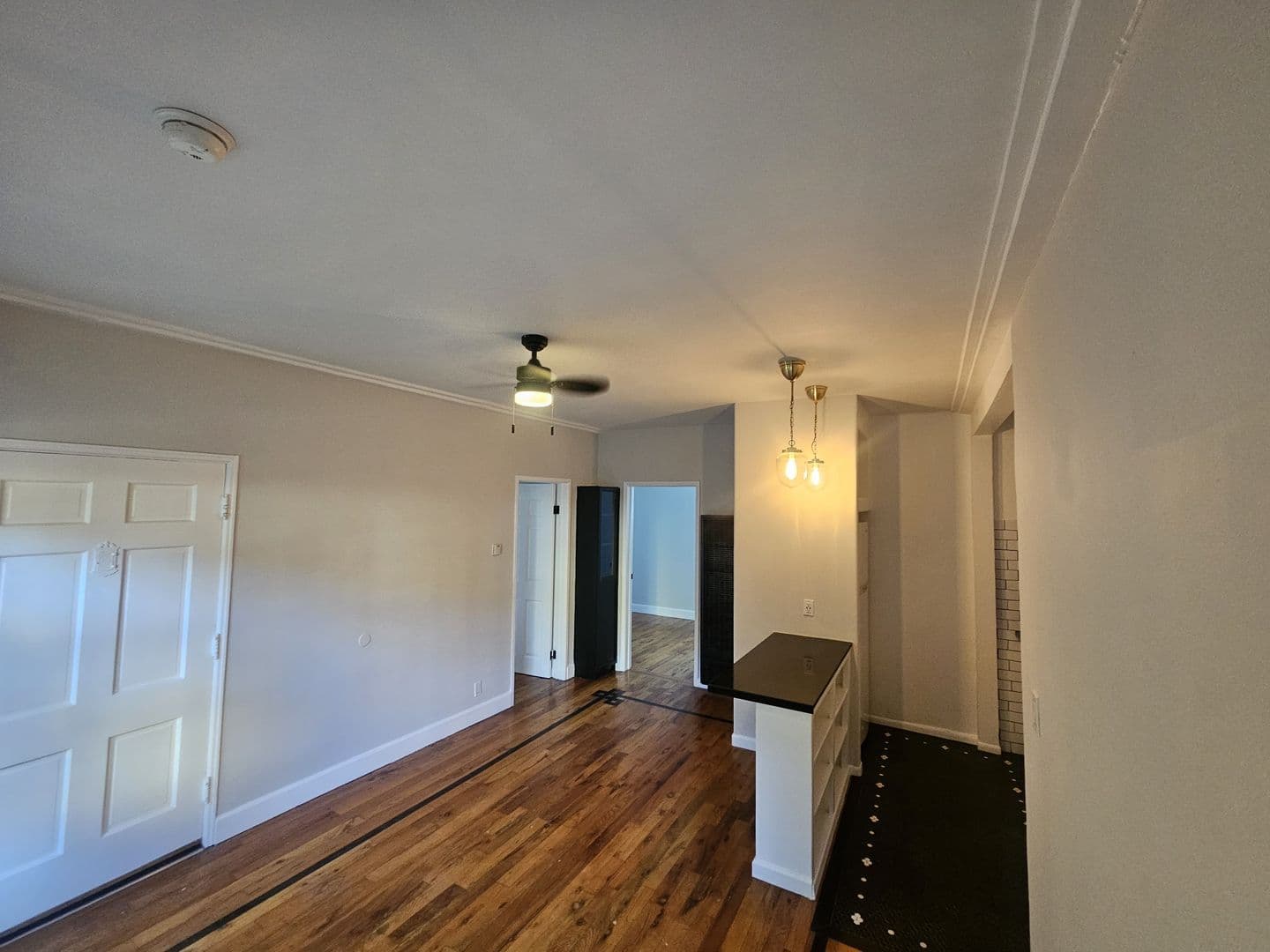 Los Angeles Apartment: 1019-1029 S Westmoreland Ave