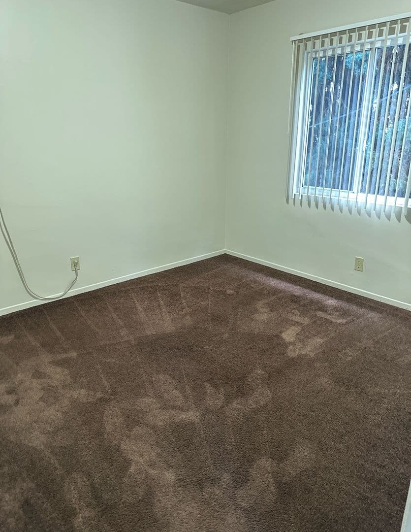Downey Apartment: 10115 - 10129 Foster Rd