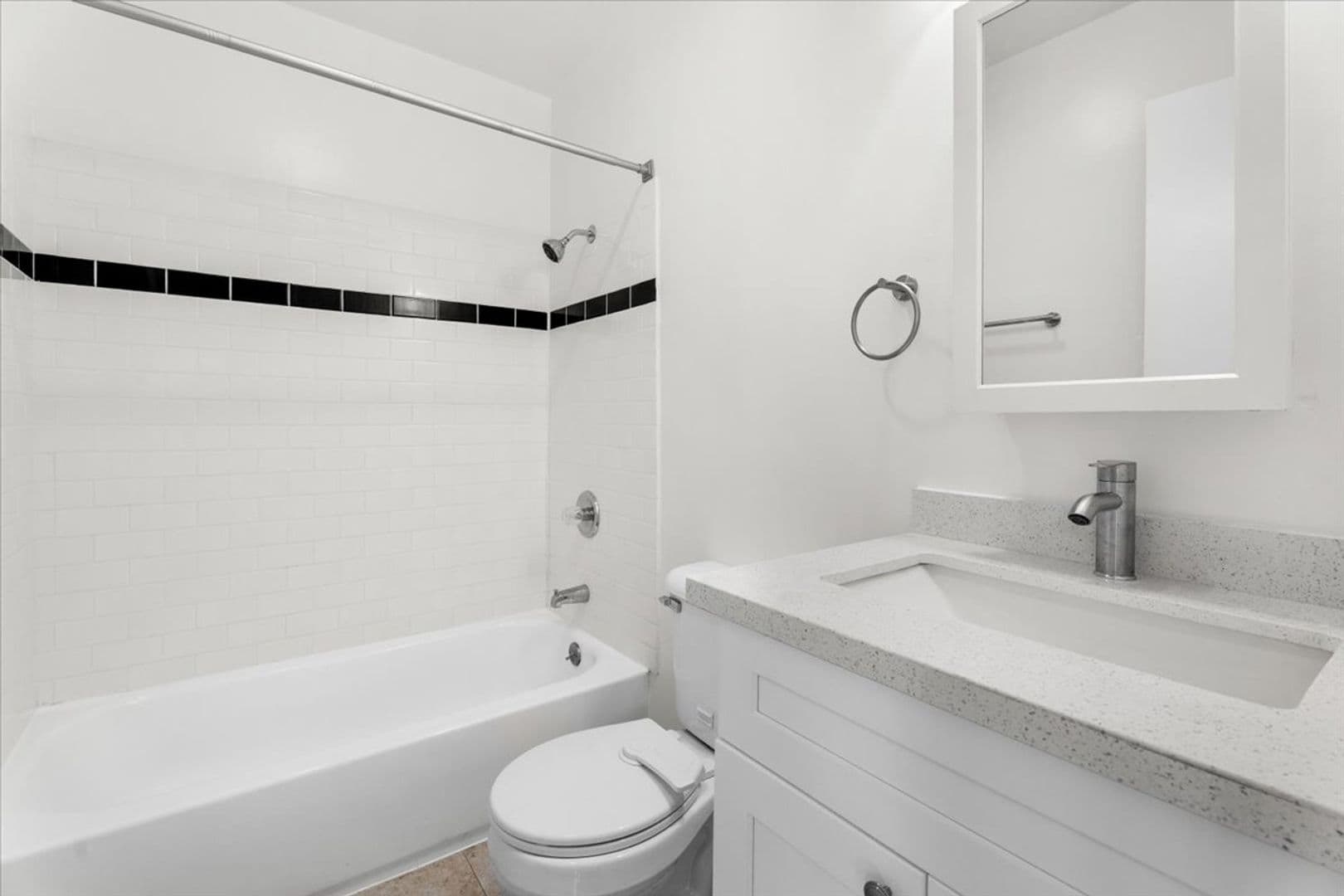 Burbank Apartment: 470 E. Angeleno Ave