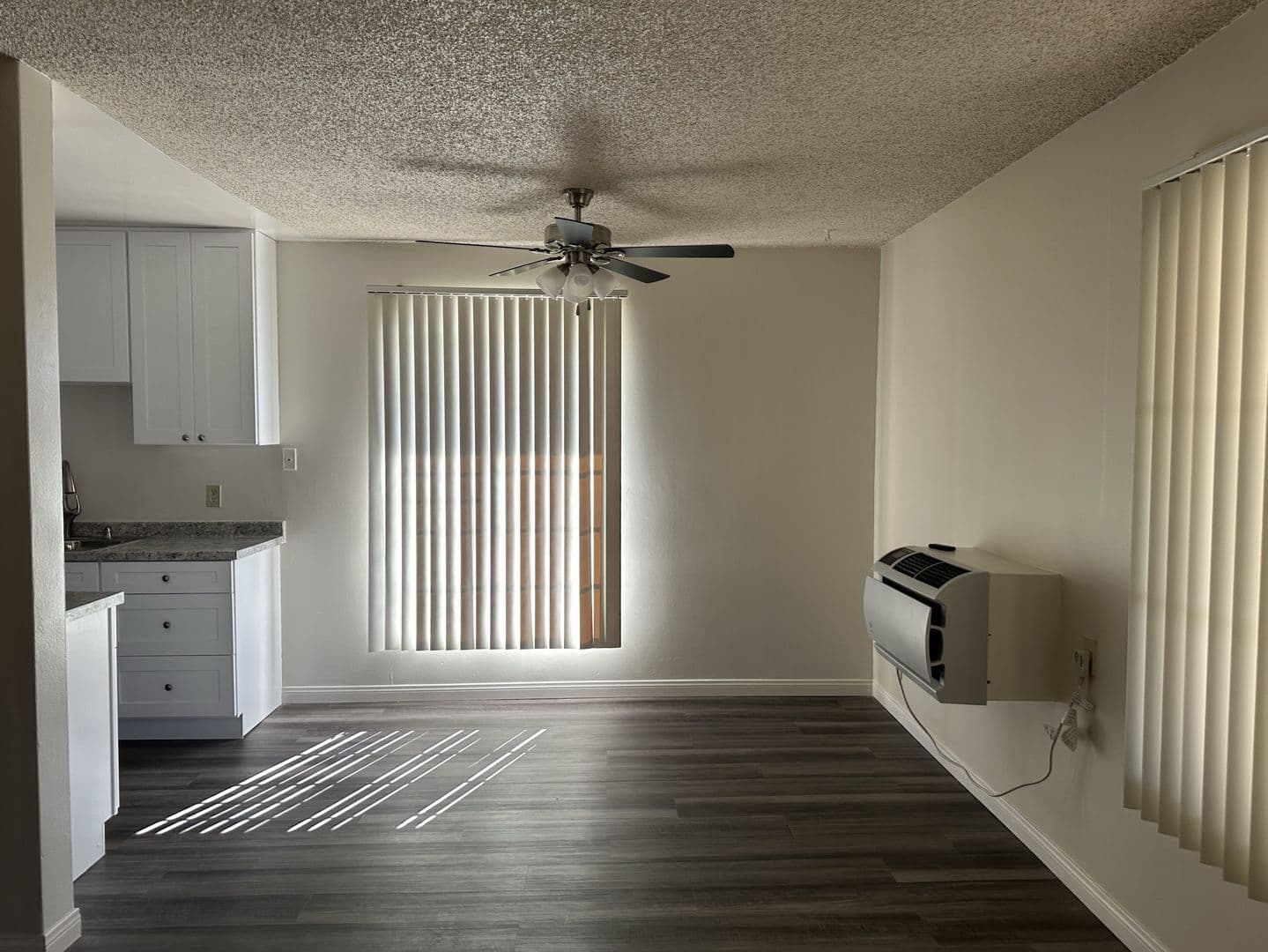 Bellflower Apartment: 15527 Woodruff Ave