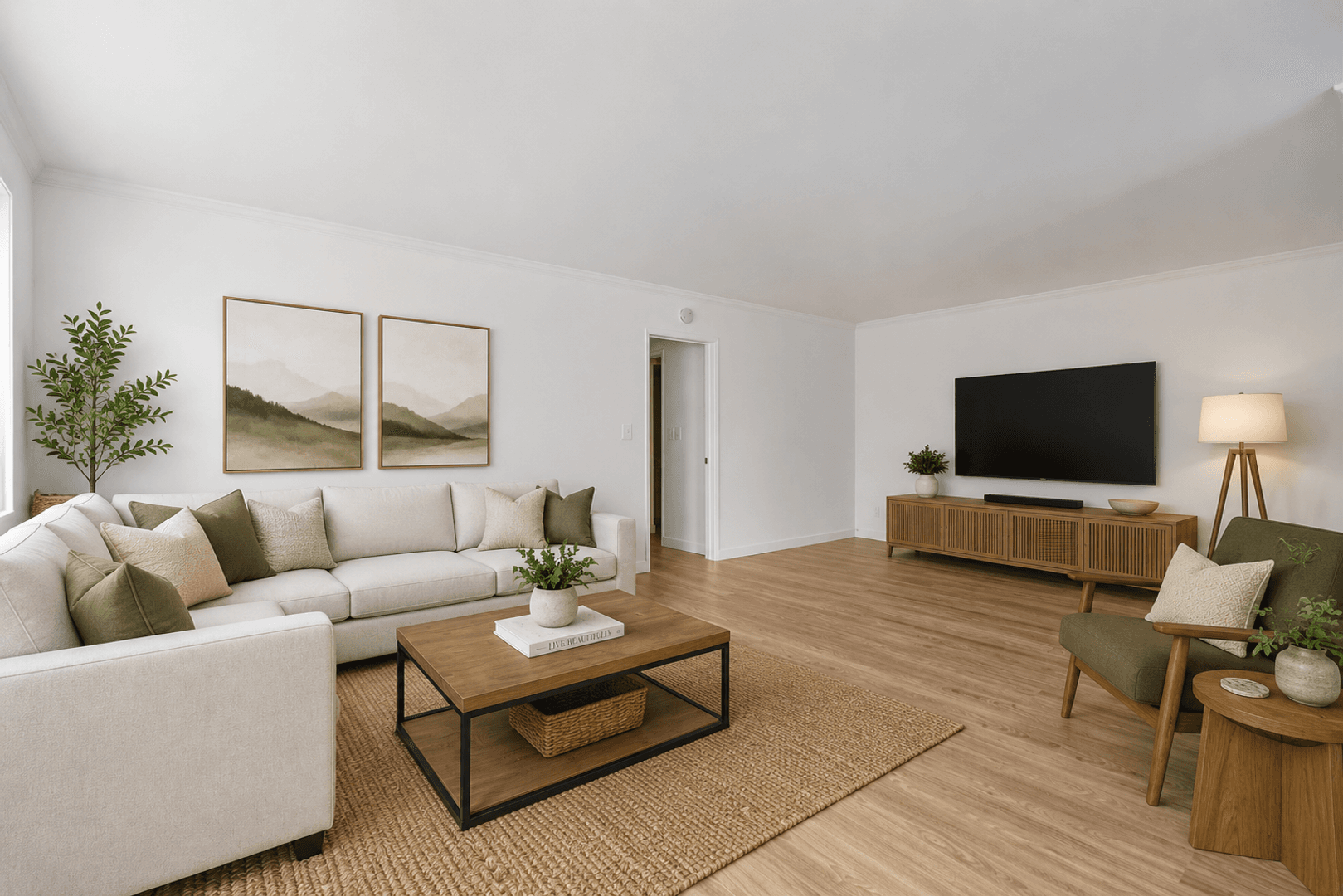 Encino Apartment: 5452 Lindley Ave