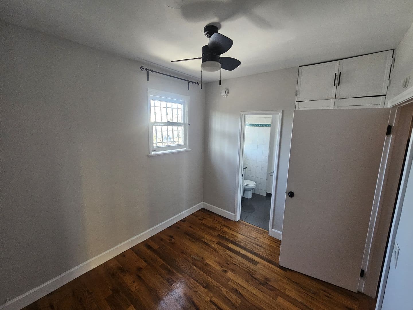 Los Angeles Apartment: 1019-1029 S Westmoreland Ave