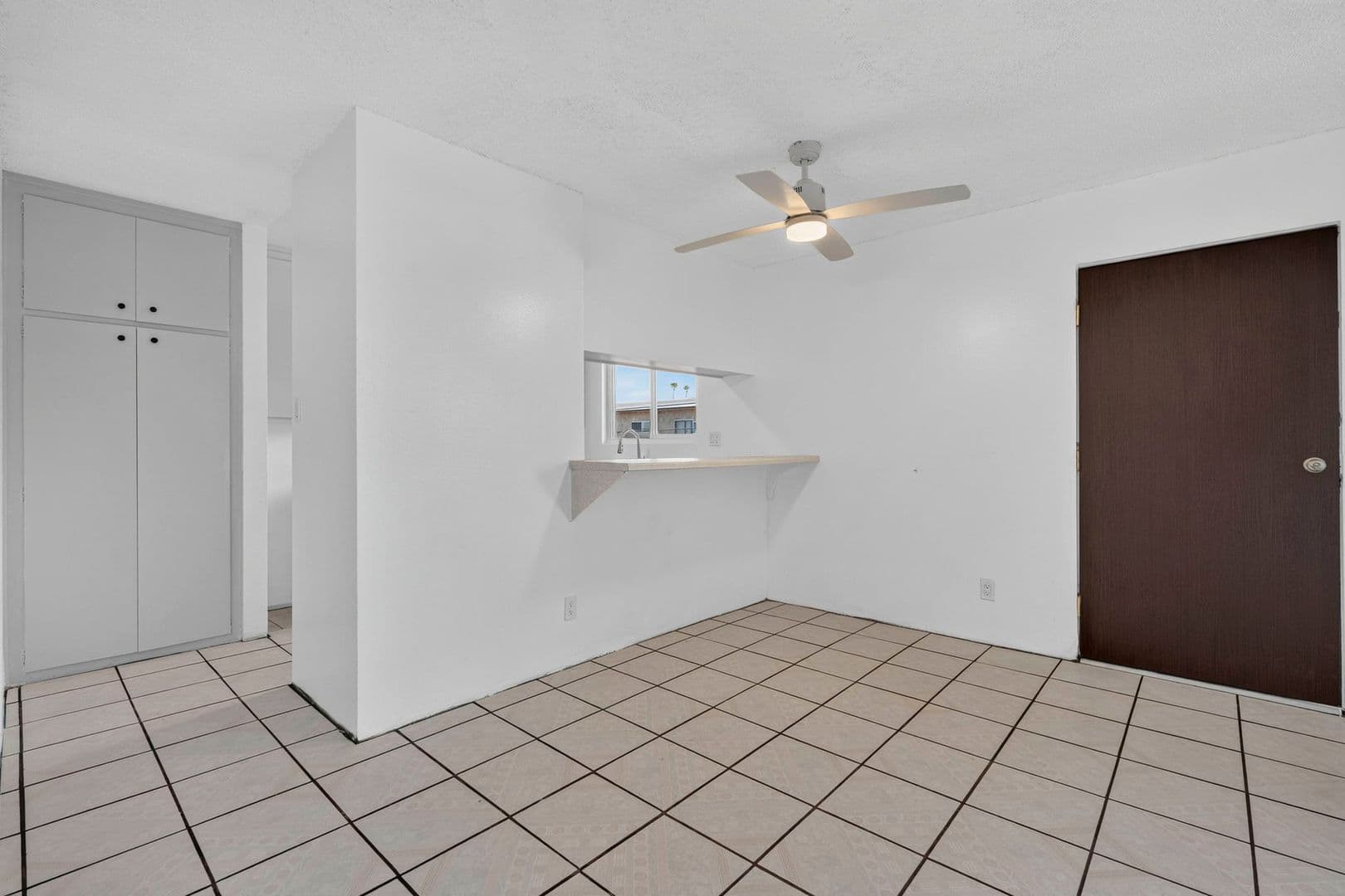 Bellflower Apartment: 16230 Cornuta Avenue