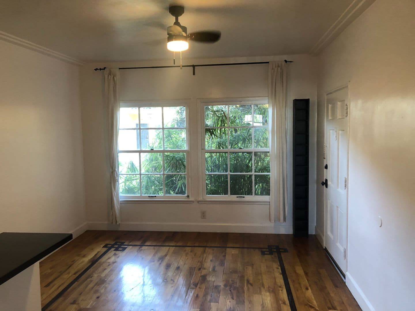 Los Angeles Apartment: 1019-1029 S Westmoreland Ave
