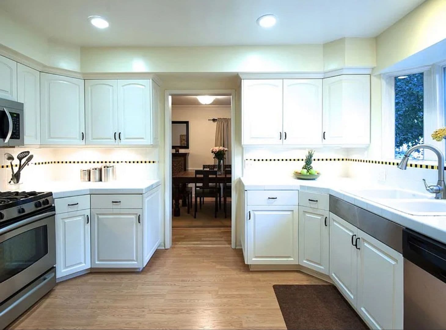 Studio City House: 12271 Laurel Terrace Dr