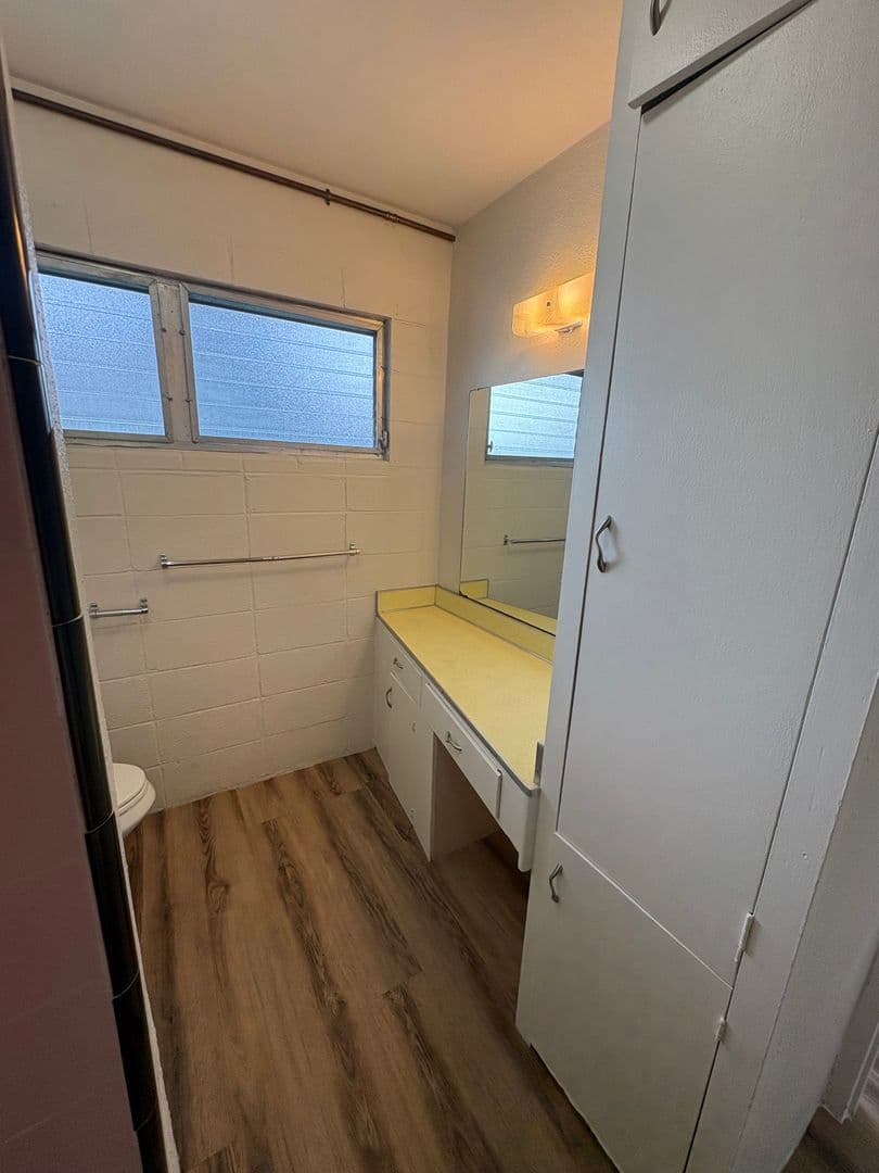 Honolulu Condo: 909 University Avenue #217