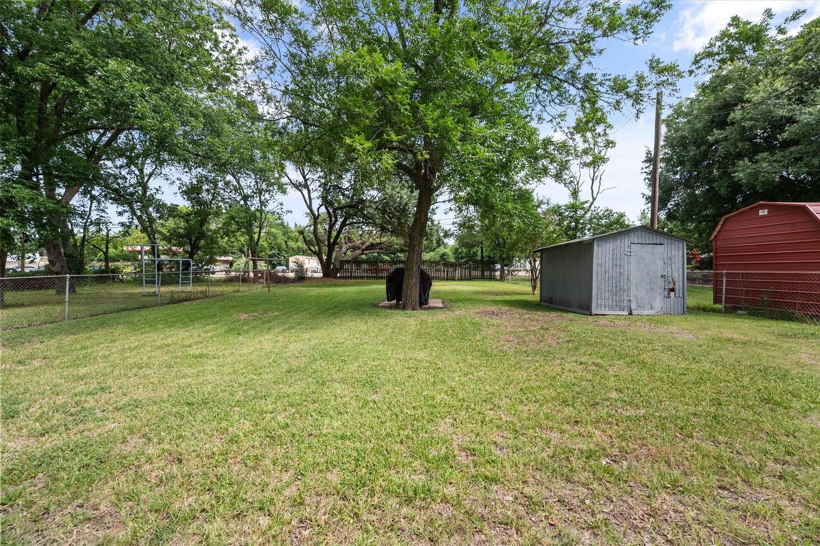 Corsicana House: 2909 Collin St