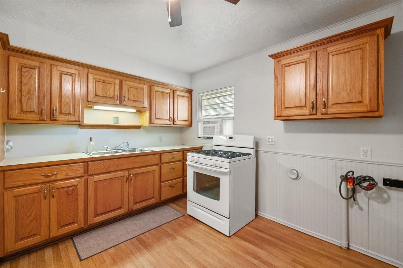 Corsicana House: 2909 Collin St