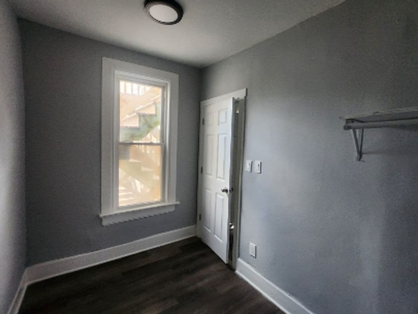 Chicago Apartment: 8927 South Muskegon Avenue