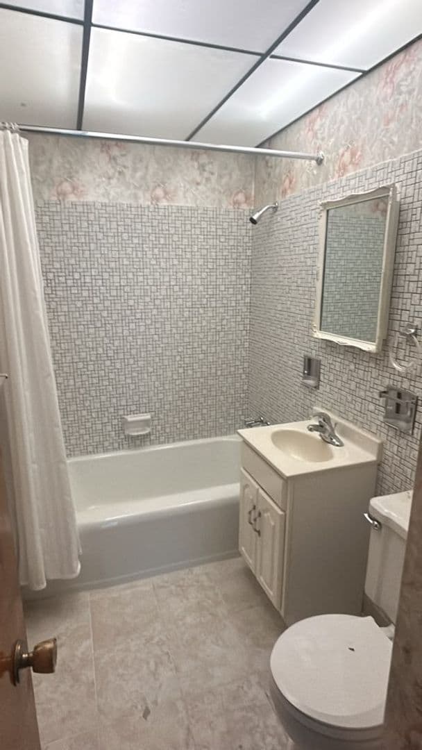 Hammond House: 1126 Spruce St
