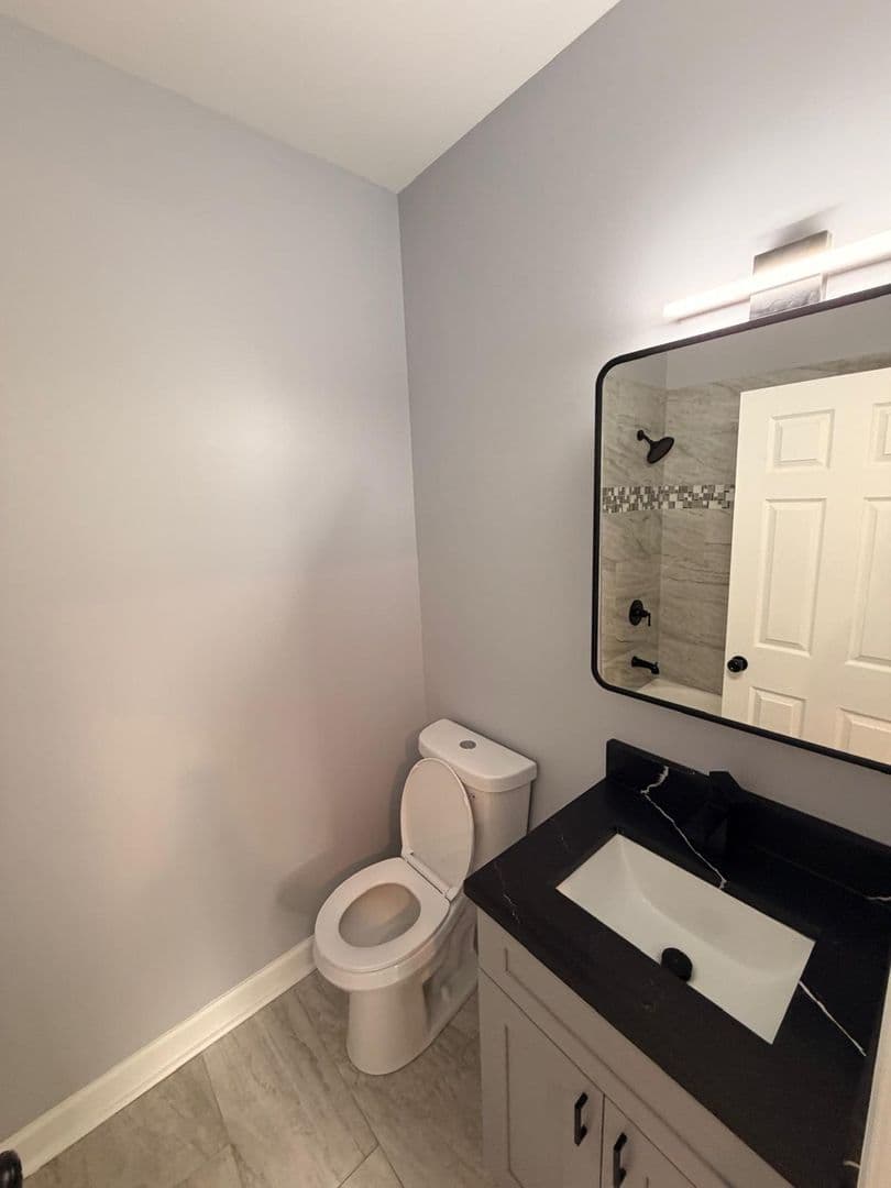 Chicago Apartment: 2906 W Flournoy St, Chicago, IL 60612