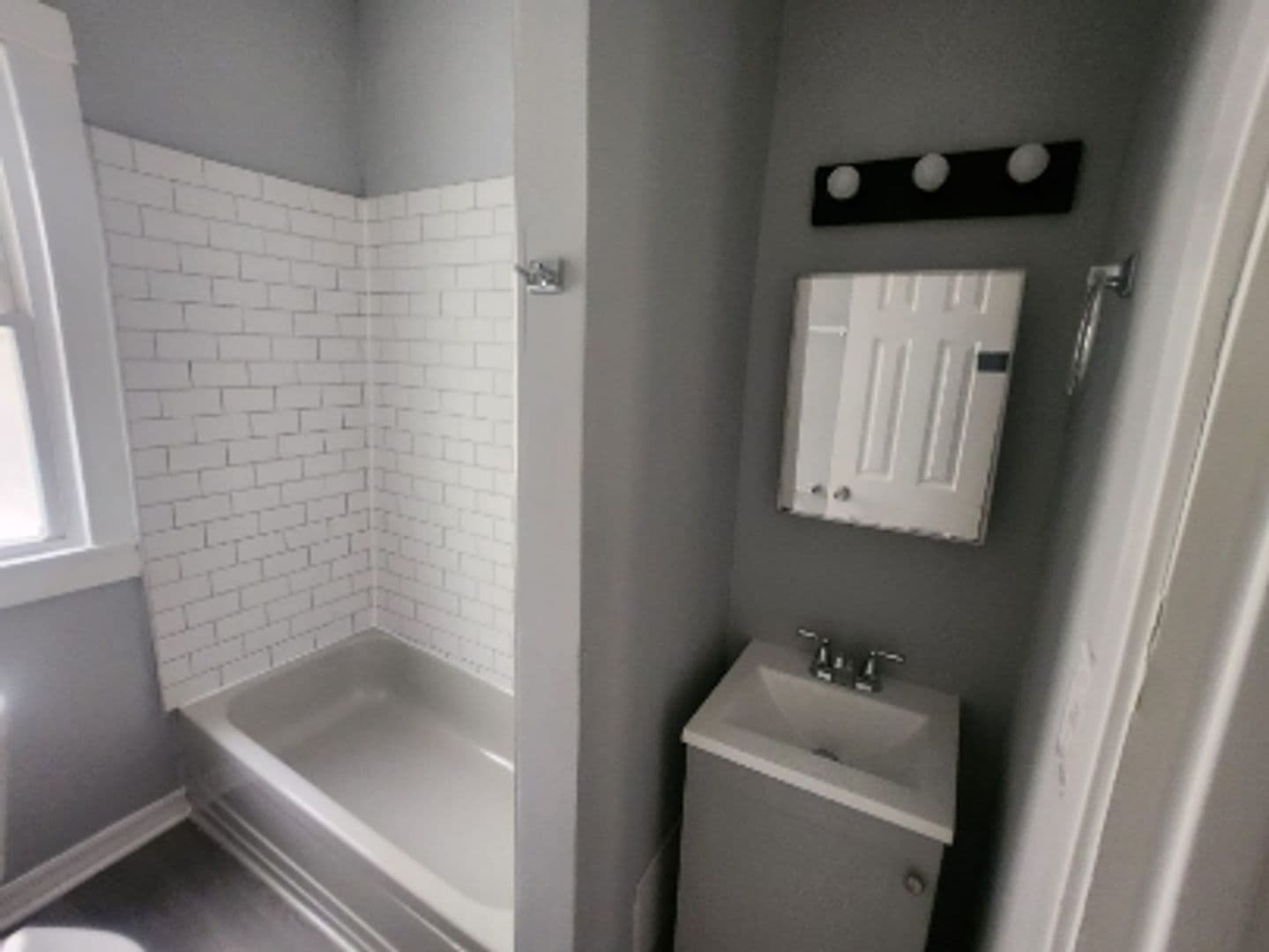 Chicago Apartment: 8927 South Muskegon Avenue