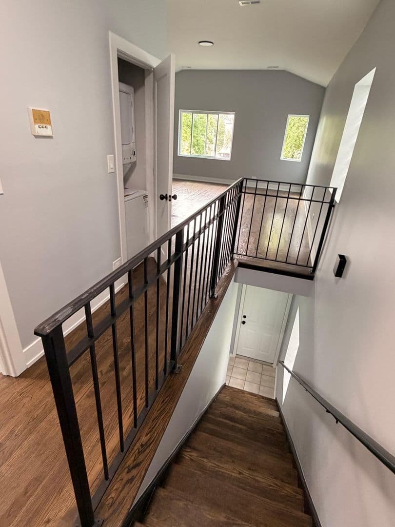 Chicago Apartment: 2906 W Flournoy St, Chicago, IL 60612