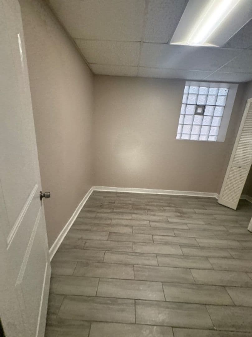 Chicago, Apartment: 7444 S Langley Ave