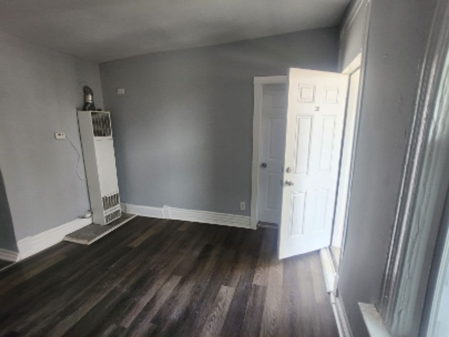 Chicago Apartment: 8927 South Muskegon Avenue