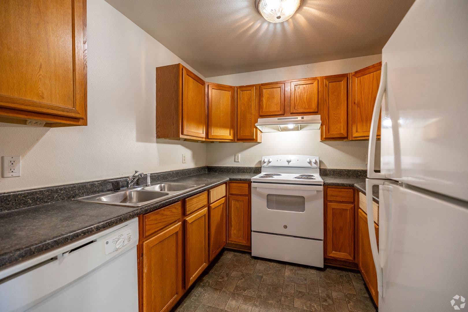 Knoxville Apartment: 904 Knotty Oak Way