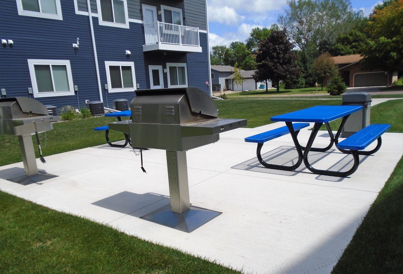 Owatonna Apartment: 320 & 310 Allan Avenue