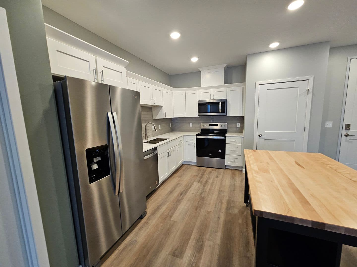 Owatonna Apartment: 210 Oak Ave N