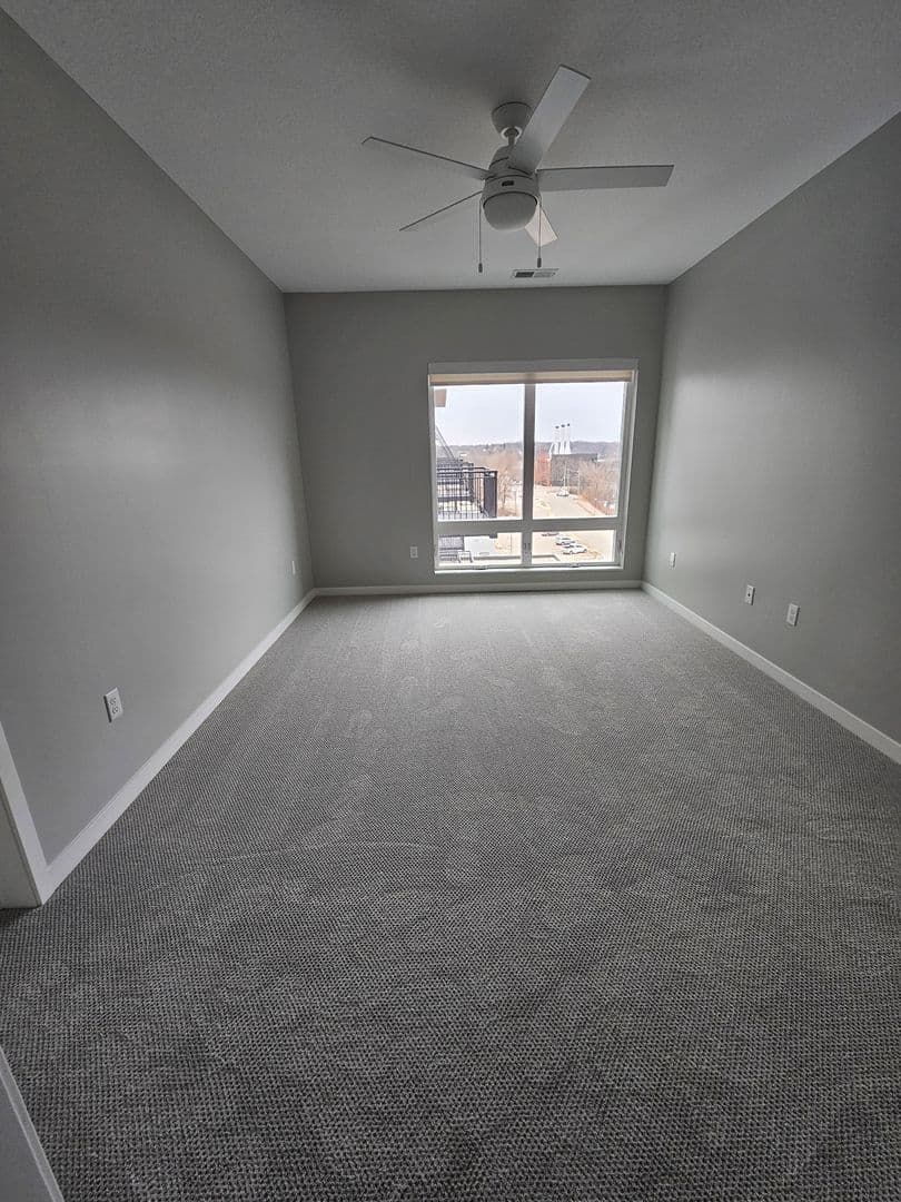 Owatonna Apartment: 210 Oak Ave N