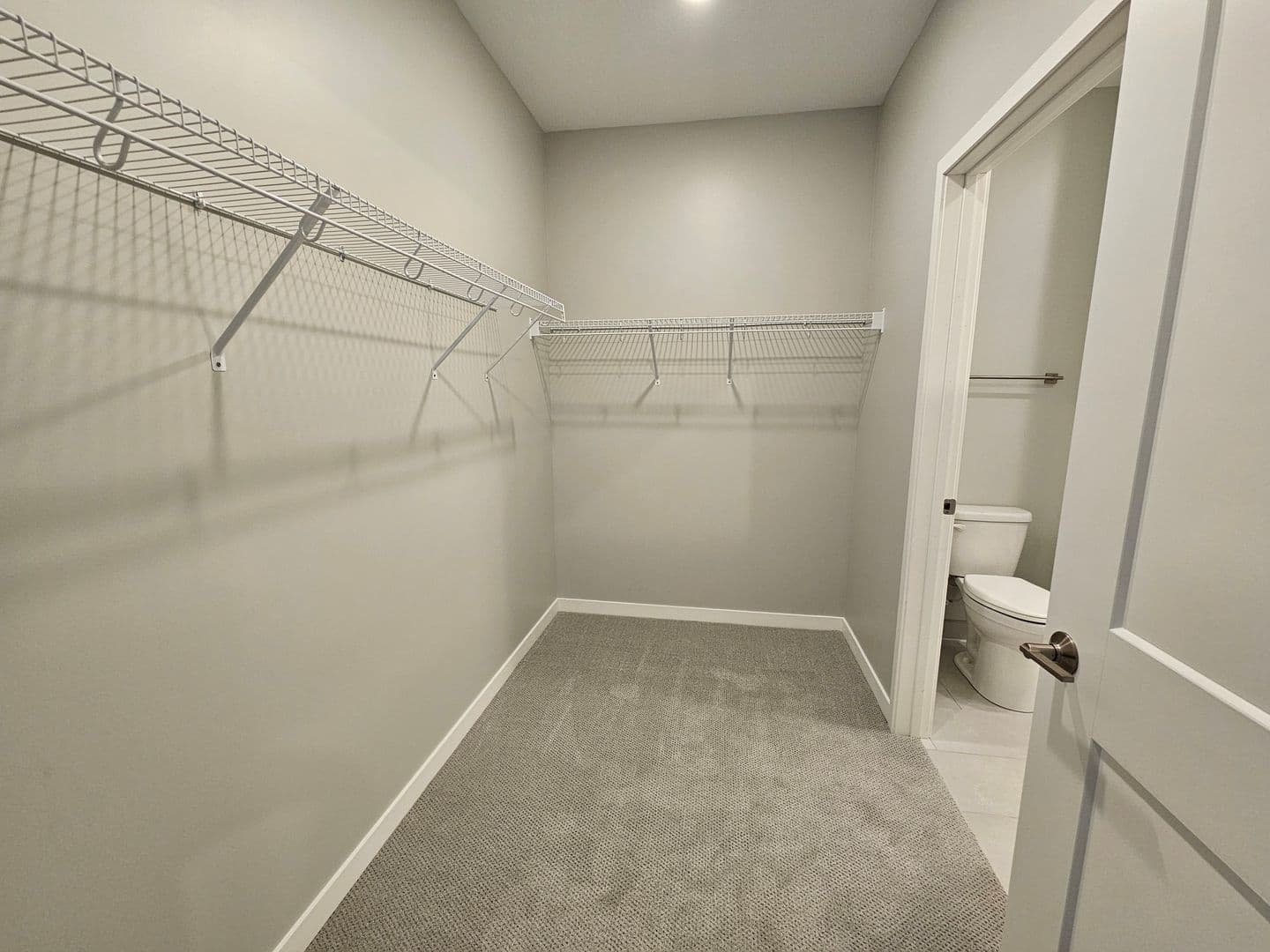Owatonna Apartment: 210 Oak Ave N