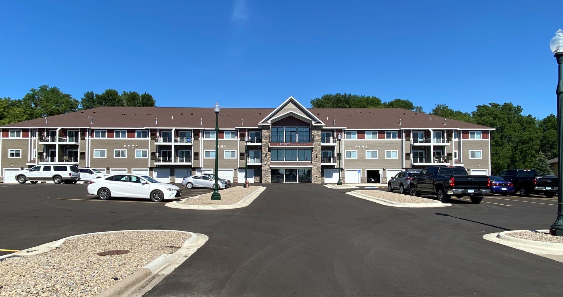 Owatonna Apartment: 325 Florence Ave