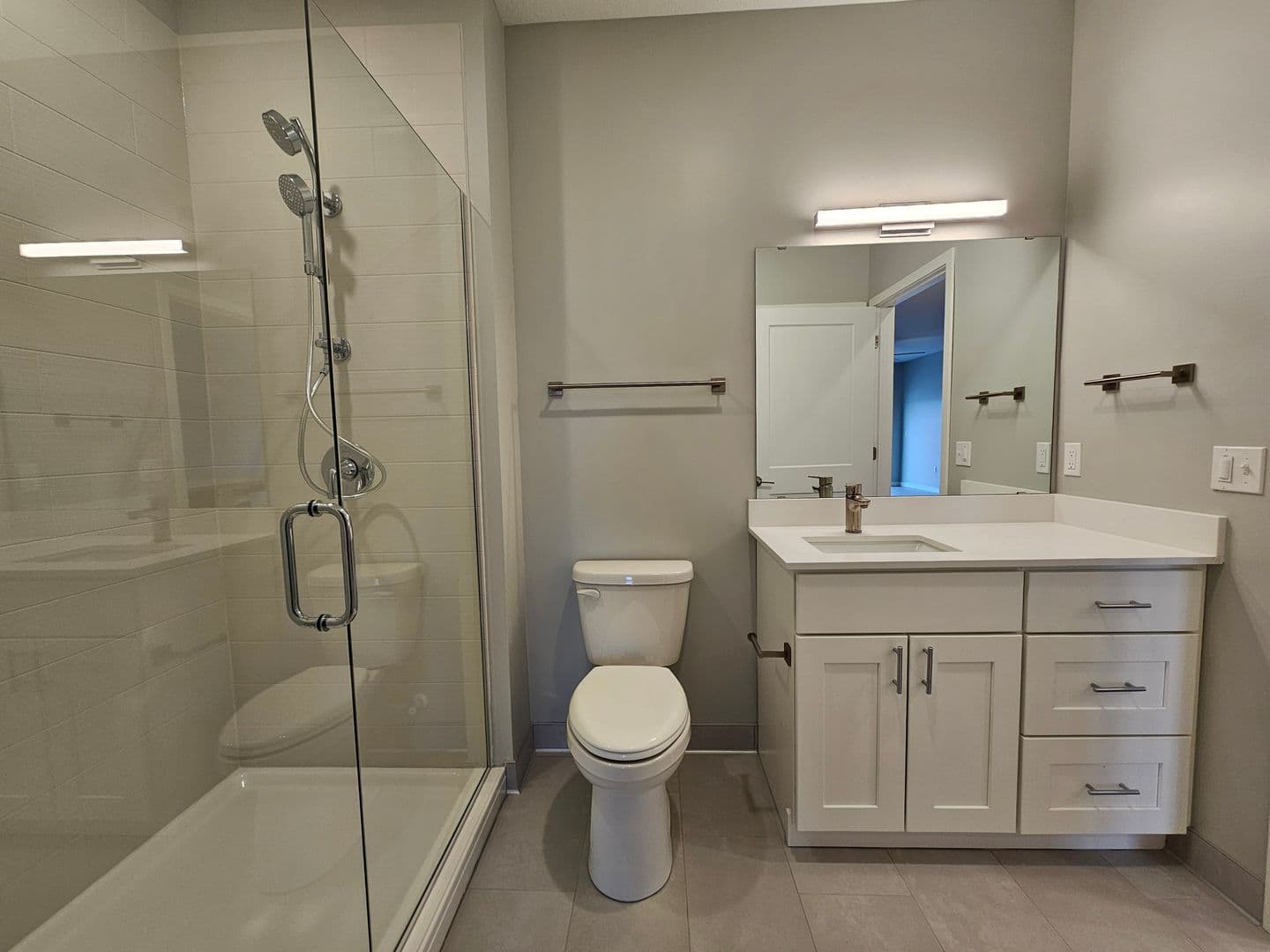 Owatonna Apartment: 210 Oak Ave N