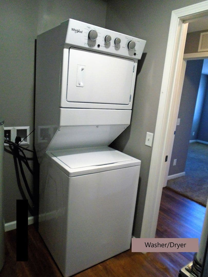 Owatonna Apartment: 320 & 310 Allan Avenue