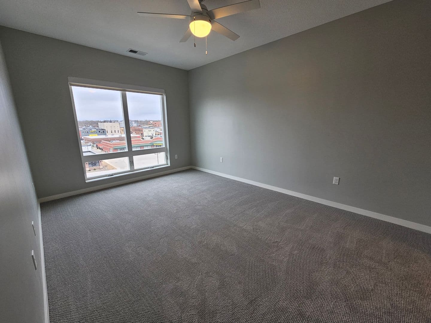 Owatonna Apartment: 210 Oak Ave N
